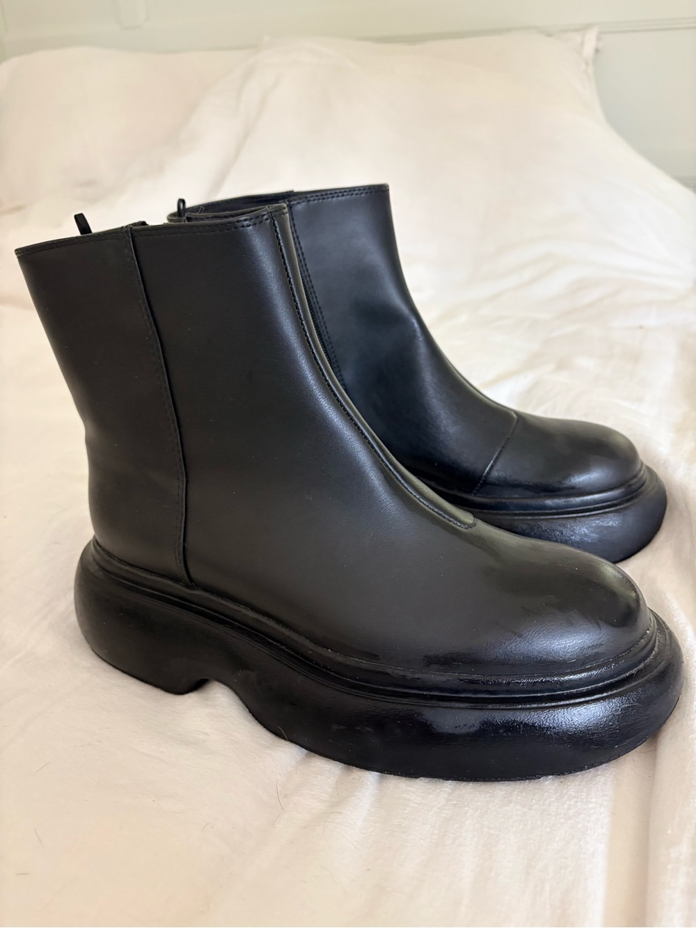 NWOT Black H&M Lug boots size 39